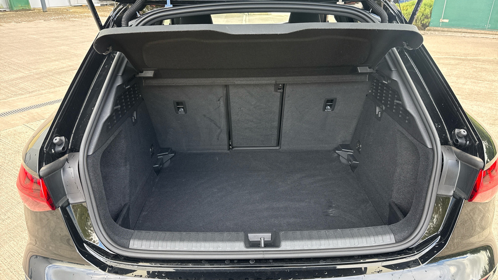 Audi A3 Edition 1 KP23JPY Black #4