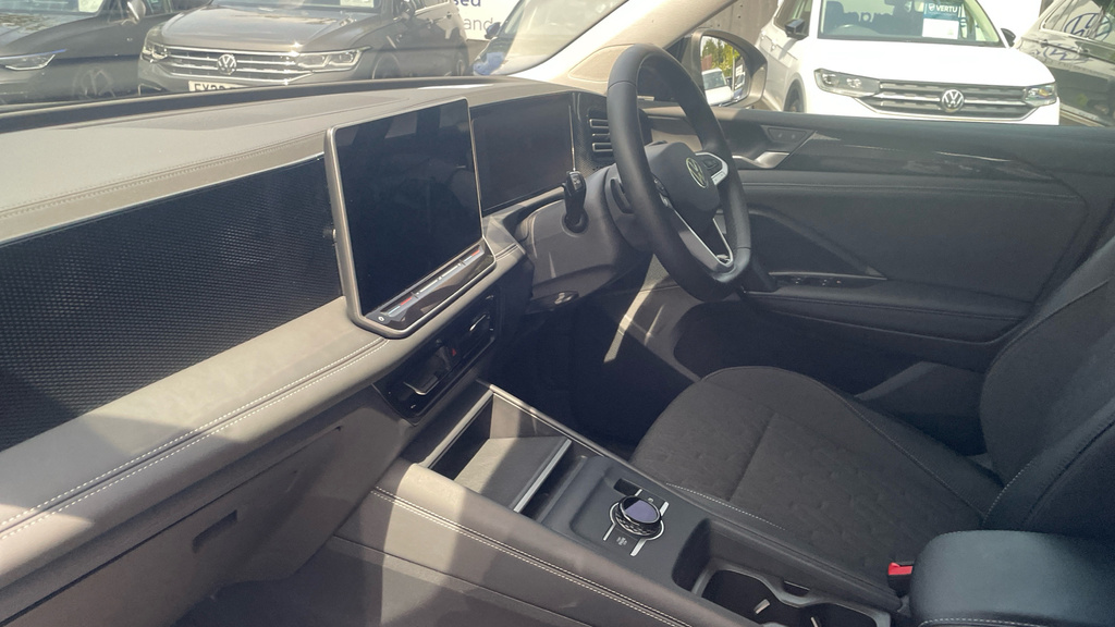 Volkswagen Tiguan Life Black #2