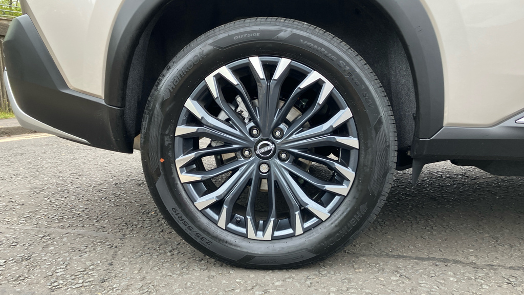 Nissan X-Trail Tekna Silver #6