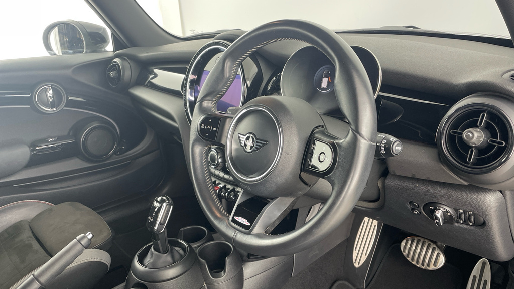 Mini Hatch Cooper Sport YE71BZO White #6