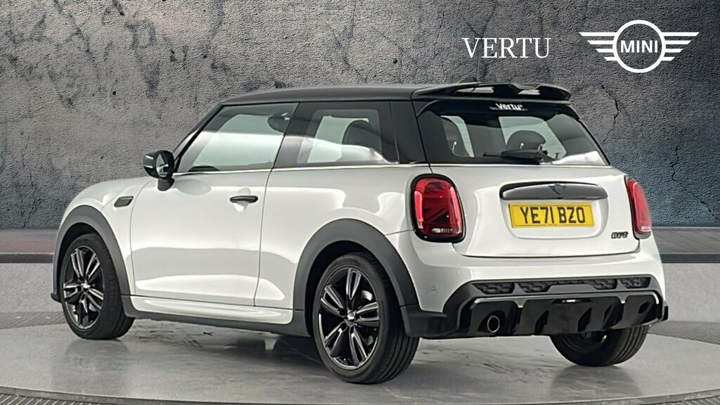 Mini Hatch Cooper Sport YE71BZO White #2