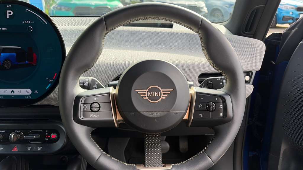Mini Hatch Se Exclusive YG24PYN Blue #5