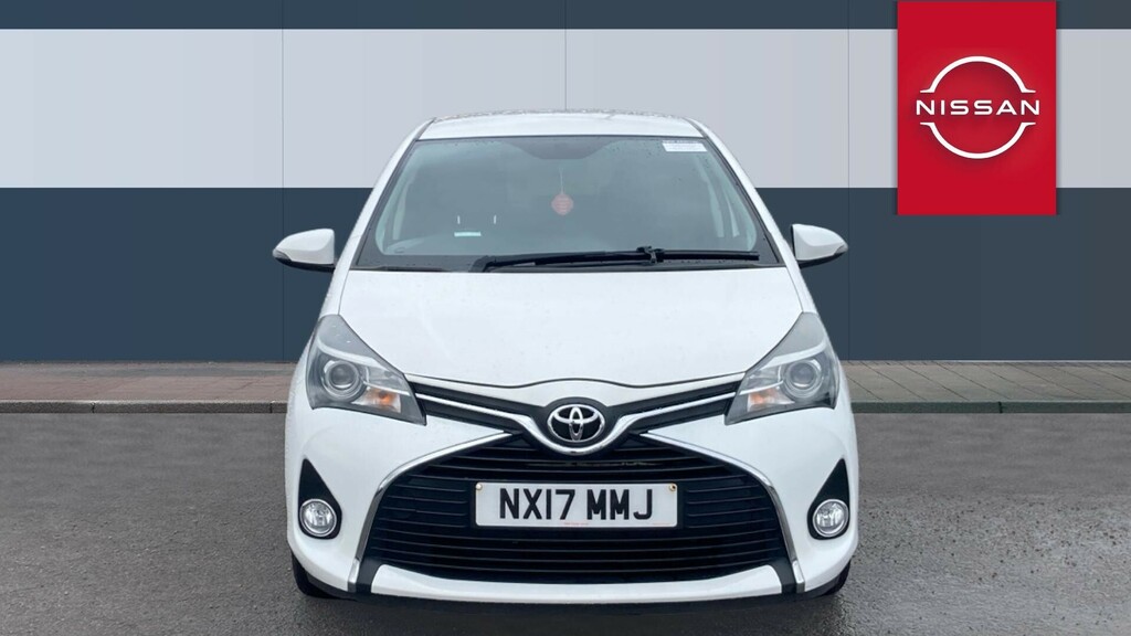 Toyota Yaris Icon NX17MMJ White #2