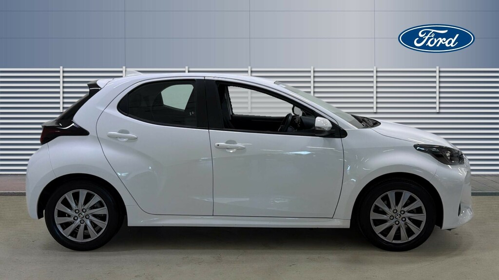 Toyota Yaris Icon EK73VVZ White #5
