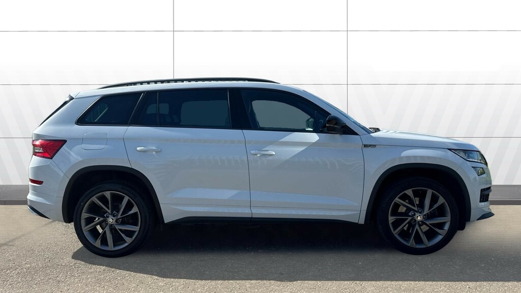 Skoda Kodiaq Sport Line FL70XBH White #5