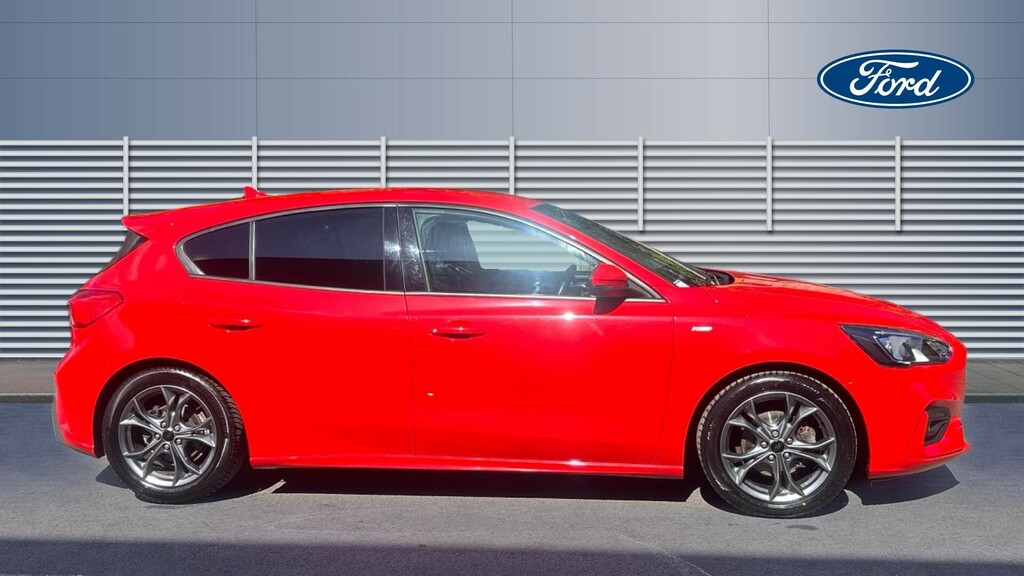 Ford Focus St-line NG19VGC Red #5