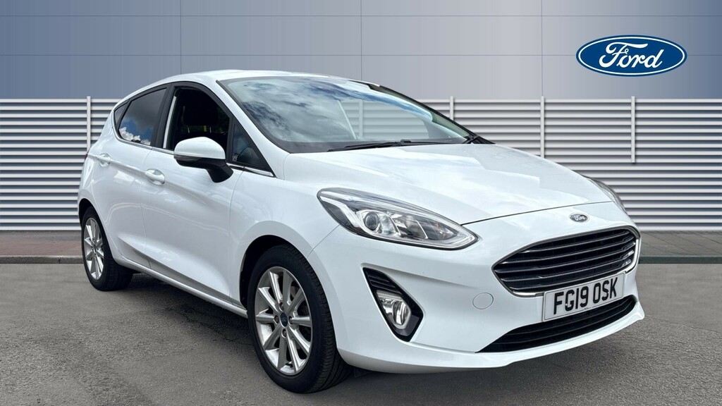 Ford Fiesta Titanium White