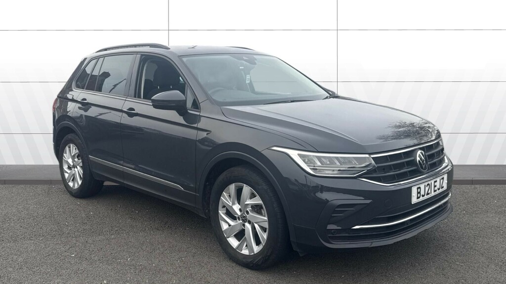 Volkswagen Tiguan Life Grey