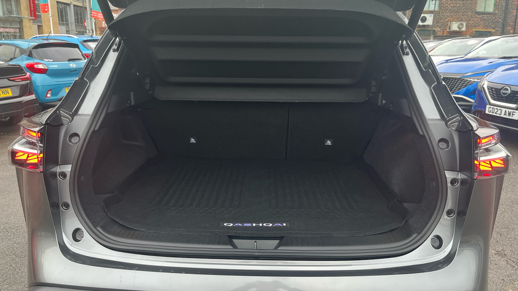 Nissan Qashqai Tekna YA75UPJ #4