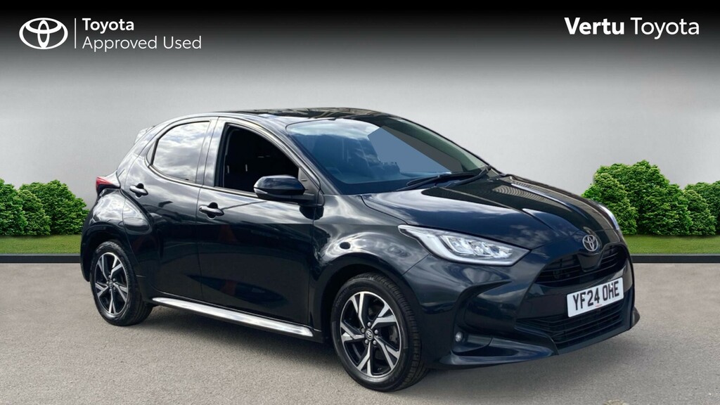 Toyota Yaris Design Black