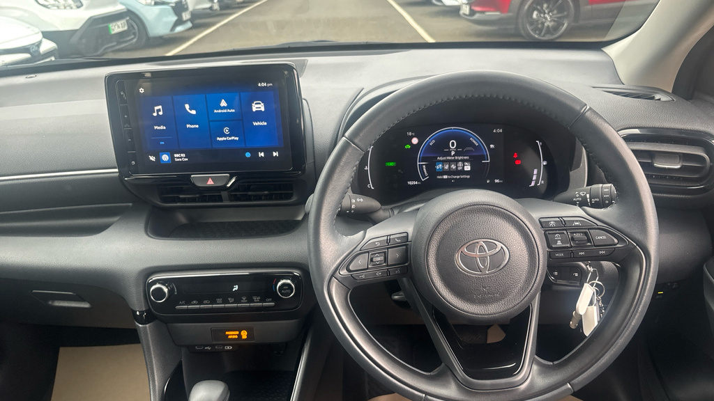 Toyota Yaris Design SG24ORP Grey #6