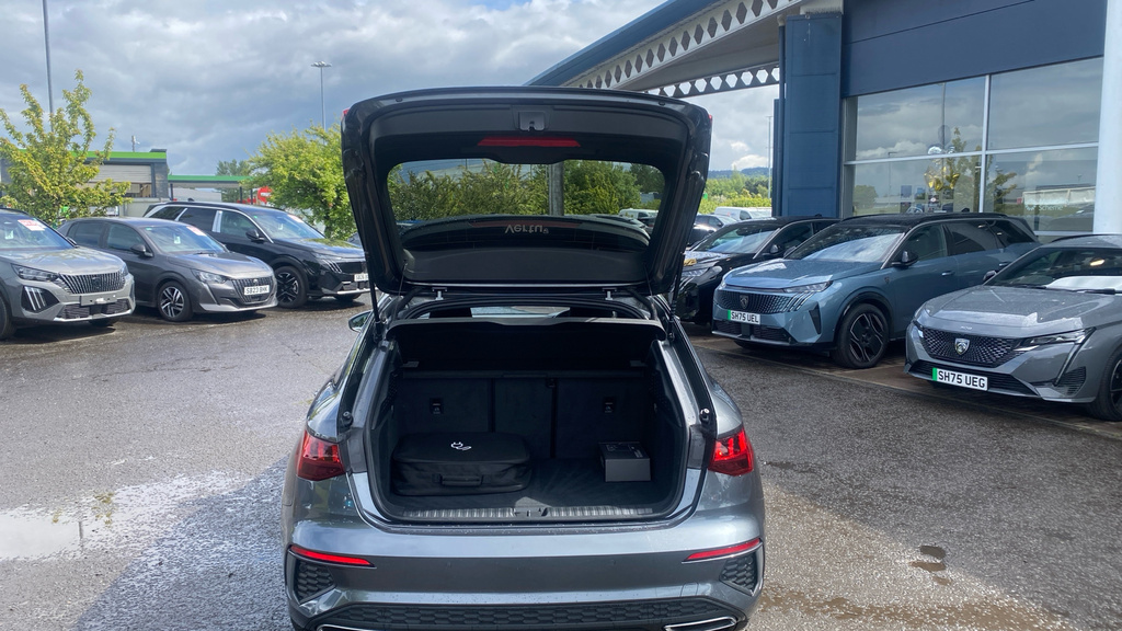 Audi A3 S Line KE72LFV Grey #4