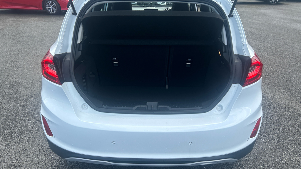 Ford Fiesta Active X ML68EEJ White #4