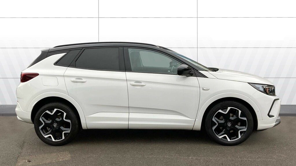 Vauxhall Grandland Ultimate MT72NKL White #5