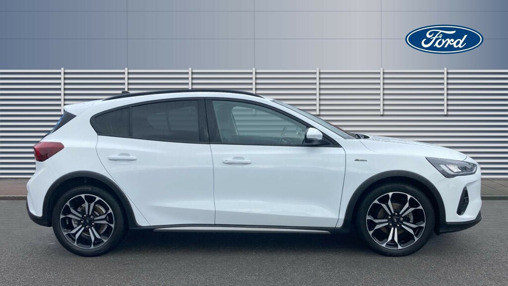 Ford Focus Active X Edition SB22NVP White #5