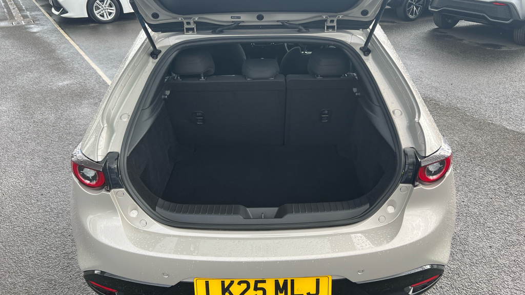 Mazda 3 Centre-line LK25MLJ #4