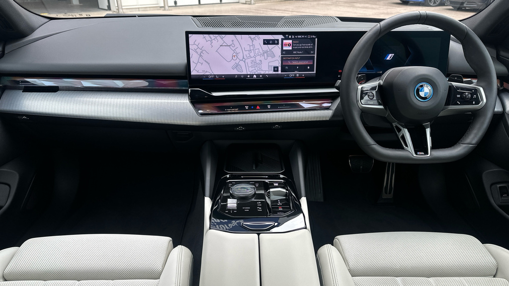 BMW 5 Series M Sport WG75YTS Grey #4