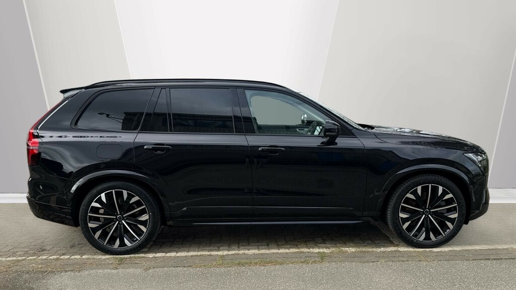 Volvo XC90 Ultra Black #3