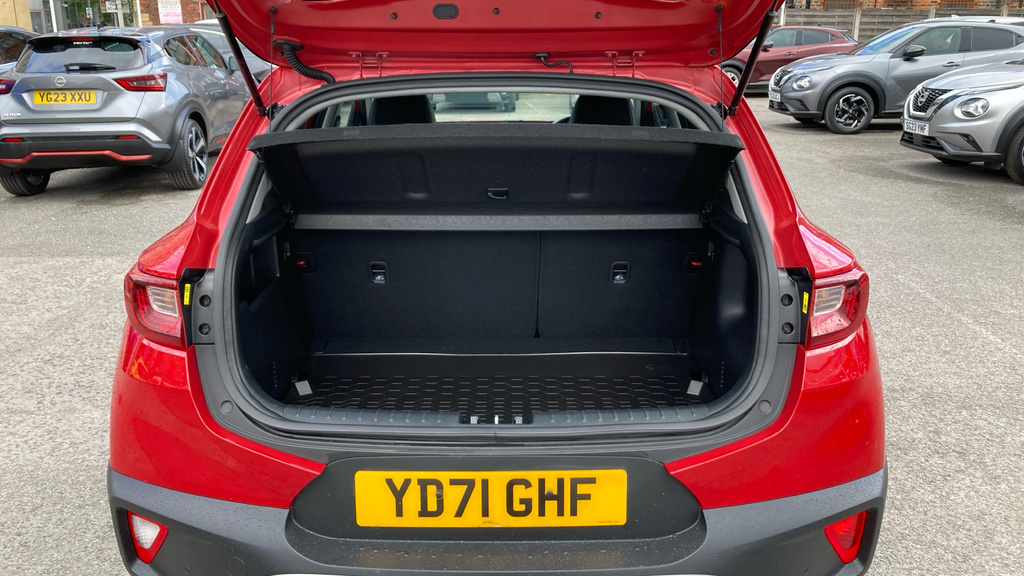 Kia Stonic Gt-line S YD71GHF Red #4