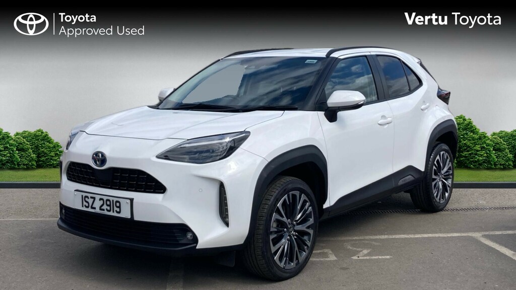 Toyota Yaris Cross Excel White #2