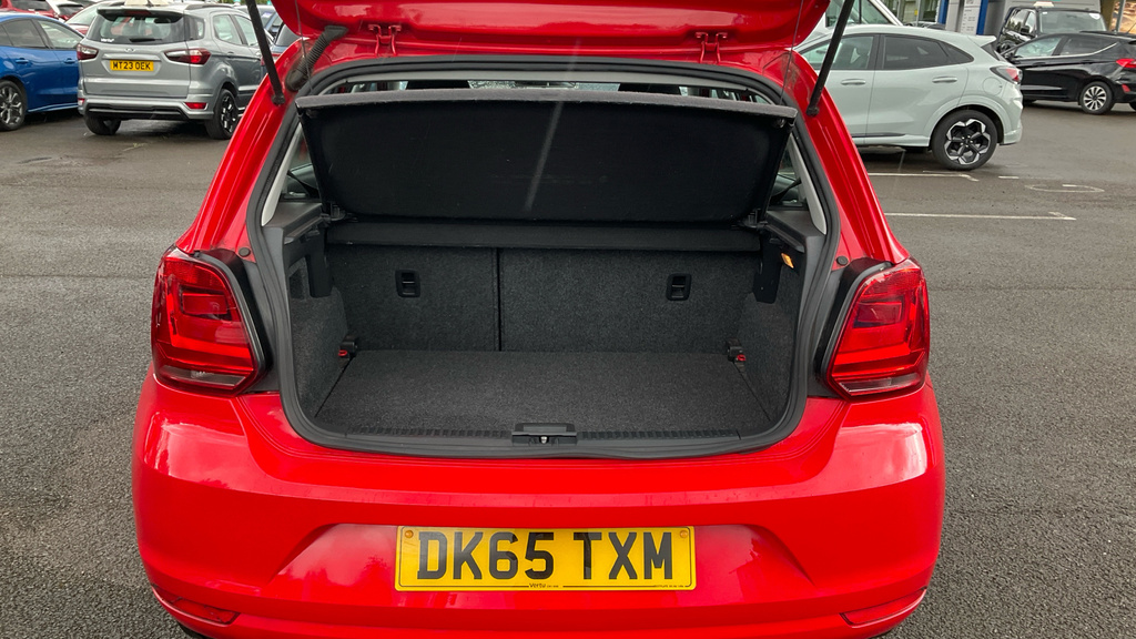 Volkswagen Polo Se Red #4