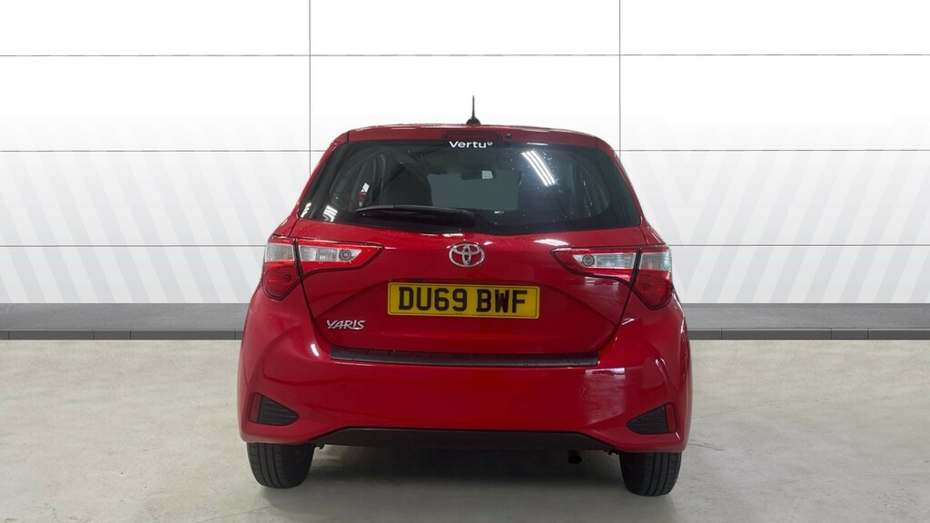 Toyota Yaris Icon Tech DU69BWF Red #6