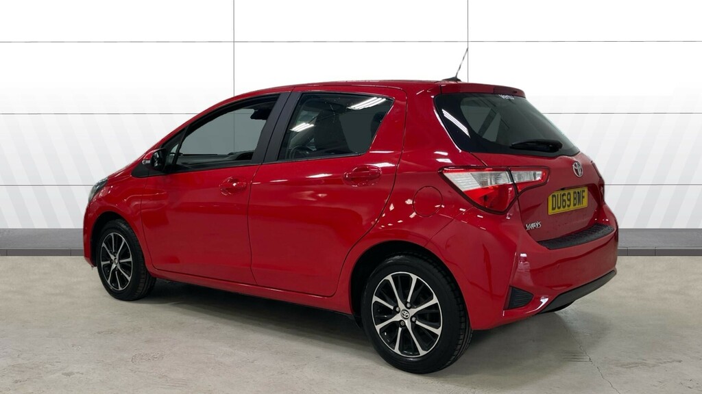 Toyota Yaris Icon Tech DU69BWF Red #2