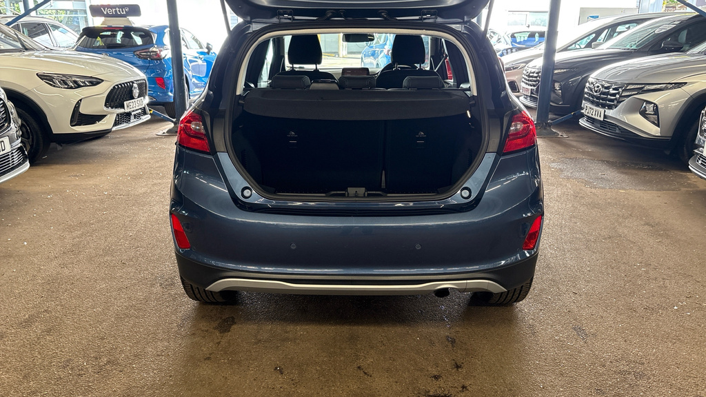Ford Fiesta Active Blue #4