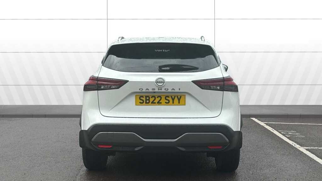 Nissan Qashqai Tekna SB22SYY White #6