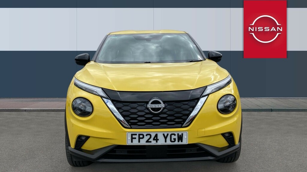 Nissan Juke Tekna Yellow #3