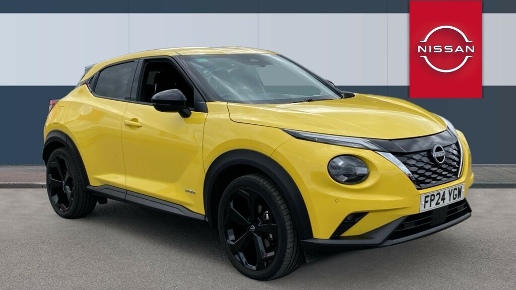 Nissan Juke Tekna Yellow