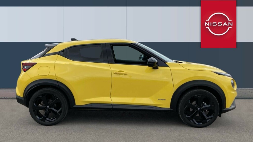 Nissan Juke Tekna Yellow #5