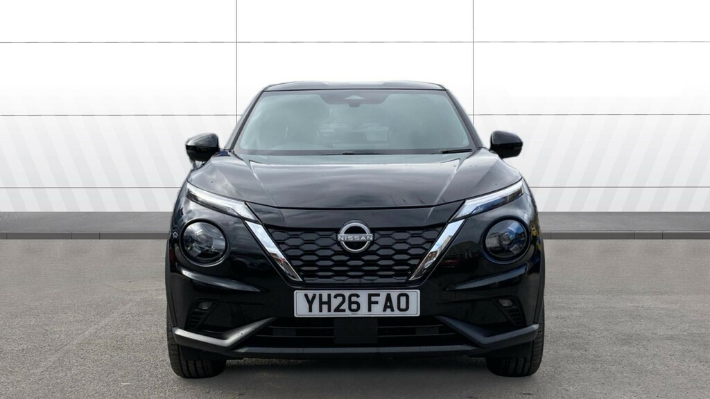 Nissan Juke Tekna Black #3