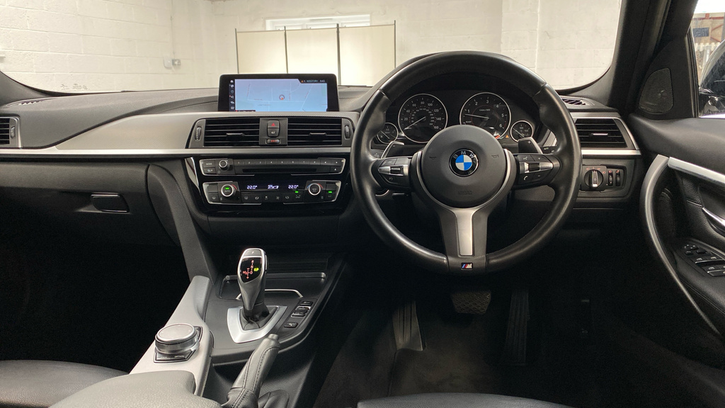 BMW 3 Series M Sport Shadow Edition GH19VTW Grey #5