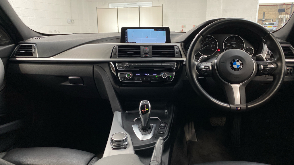 BMW 3 Series M Sport Shadow Edition GH19VTW Grey #4