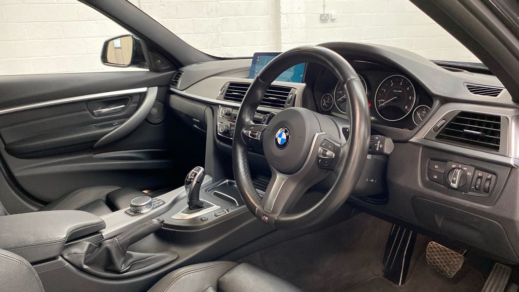 BMW 3 Series M Sport Shadow Edition GH19VTW Grey #6