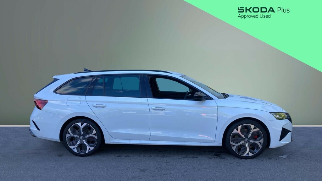 Skoda Octavia Vrs White #4