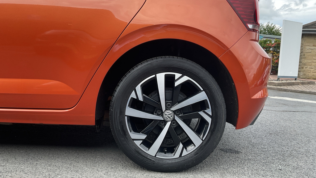 Volkswagen Polo Se ND18TBU Orange #5