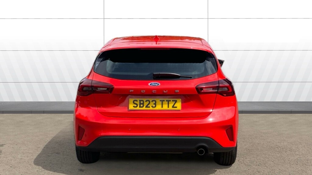 Ford Focus Titanium SB23TTZ Red #6