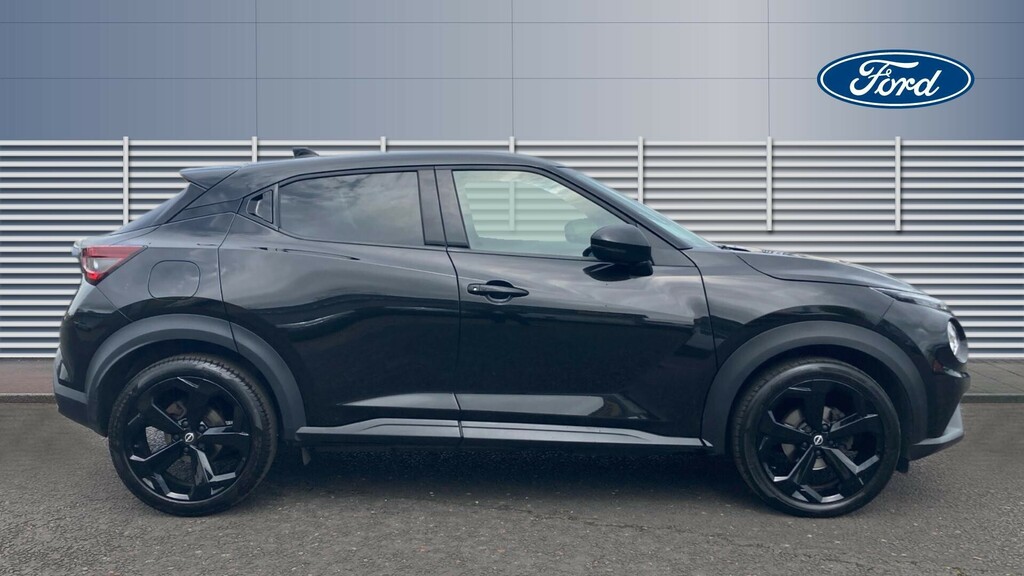 Nissan Juke Tekna YA72NZR Black #5