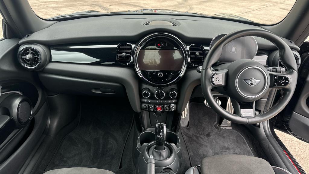 Mini Hatch Cooper Sport WH72CWZ Black #4