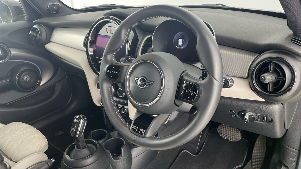 Mini Hatch Cooper S Exclusive YK23HXO Yellow #6