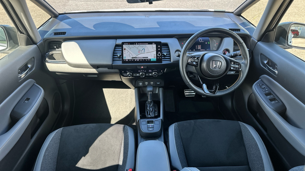 Honda Jazz Advance Sport RE25YMH White #4