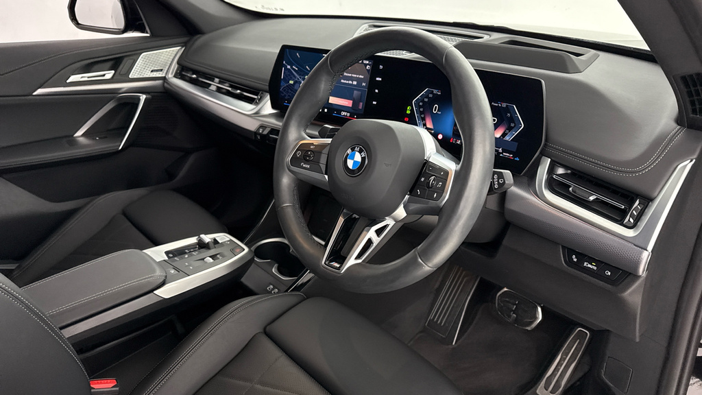 BMW X1 M Sport YA25LFO Black #6