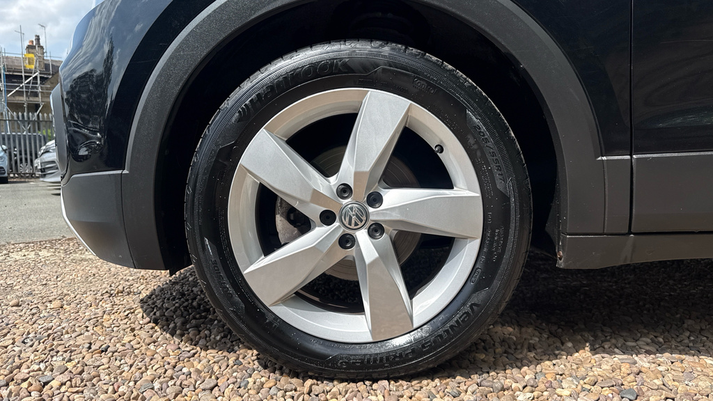 Volkswagen T-Cross Sel FL69FKM Black #5