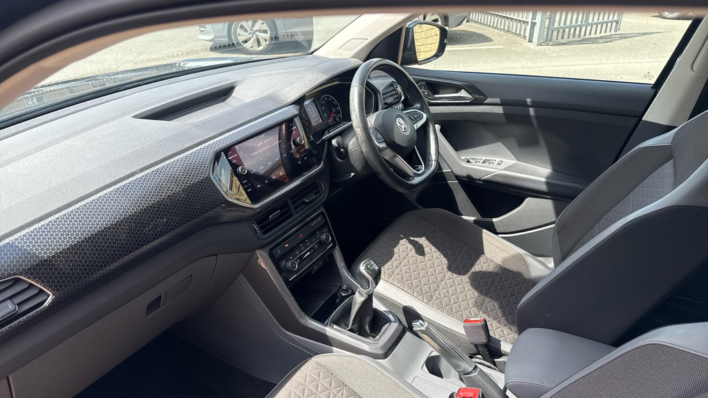 Volkswagen T-Cross Sel FL69FKM Black #2