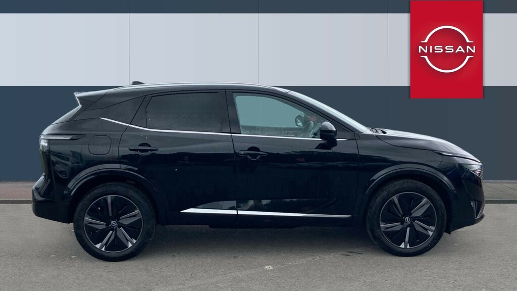 Nissan Qashqai Tekna Black #5
