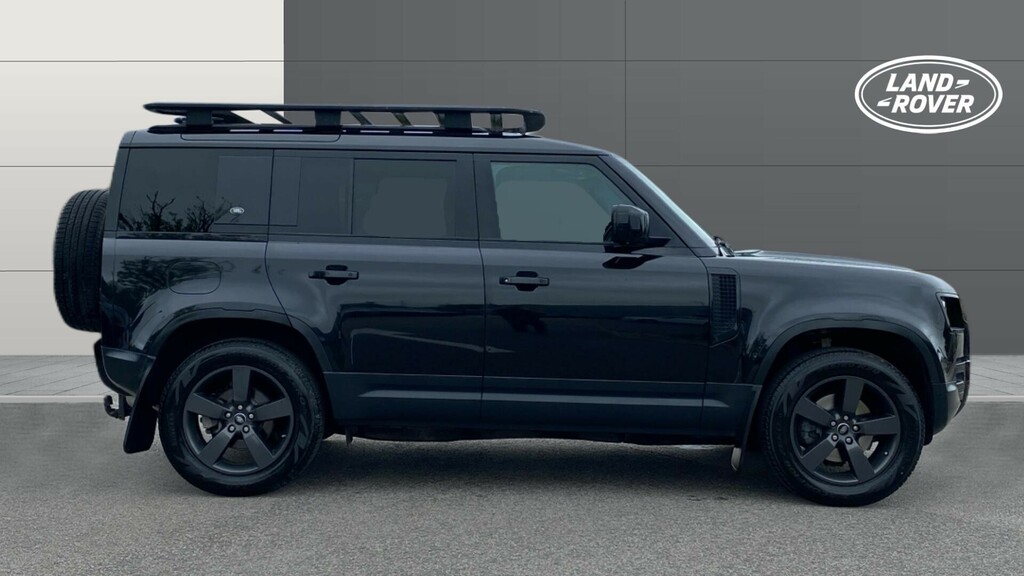Land Rover Defender 110 Hse Black #5