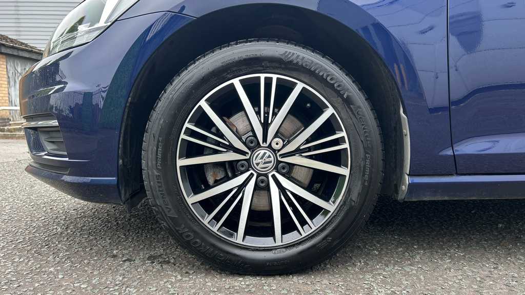 Volkswagen Golf Se Blue #5