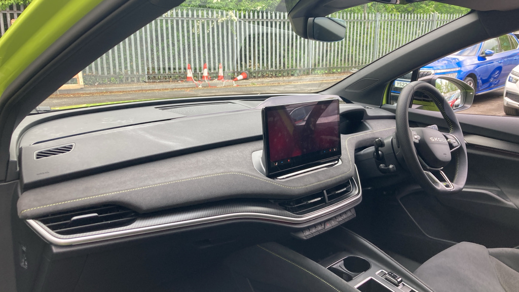 Skoda ENYAQ Vrs YT26JHH Green #2